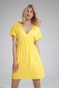 Żółta sukienka Figl w stylu casual z dekoltem w kształcie litery v