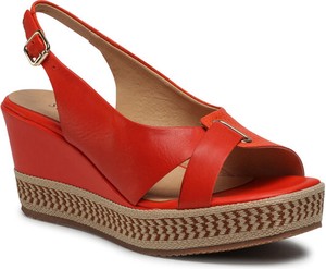 Czerwone sandały Sergio Bardi na koturnie w stylu casual z klamrami
