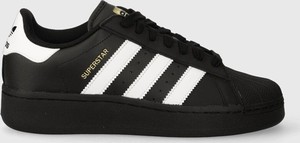 Czarne buty sportowe Adidas Originals z płaską podeszwą