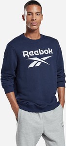 Granatowa bluza Reebok Classic w sportowym stylu