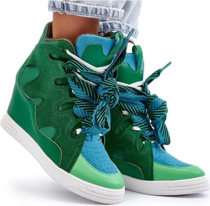 Zielone buty sportowe ButyModne na koturnie w sportowym stylu sznurowane