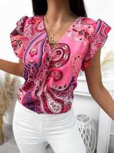 Różowa bluzka ModnaKiecka.pl z dekoltem w kształcie litery v z krótkim rękawem w młodzieżowym stylu