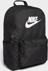 Czarny plecak Nike w sportowym stylu z nadrukiem