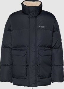 Czarna kurtka Armani Exchange z nadrukiem w stylu casual