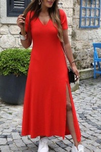 Czerwona sukienka IVET w sportowym stylu maxi z krótkim rękawem