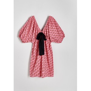Sukienka Reserved z dekoltem w kształcie litery v z bawełny w stylu casual