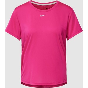 Różowy t-shirt Nike
