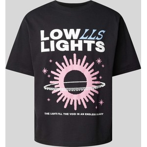 Czarny t-shirt Low Lights Studios w młodzieżowym stylu z krótkim rękawem z bawełny