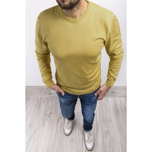 Żółty sweter Risardi w stylu casual