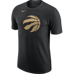 Czarny t-shirt Nike w sportowym stylu z krótkim rękawem