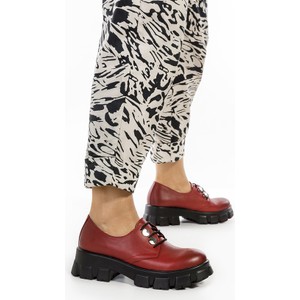 Czerwone półbuty Zapatos z płaską podeszwą w stylu casual sznurowane