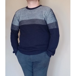 Sweter Bodara z wełny z okrągłym dekoltem