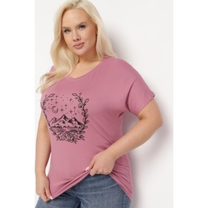 Różowy t-shirt born2be z okrągłym dekoltem z krótkim rękawem w młodzieżowym stylu