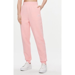 Różowe spodnie sportowe Puma z dresówki w sportowym stylu