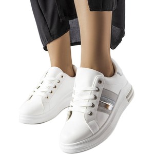 Buty sportowe BM w sportowym stylu z płaską podeszwą sznurowane