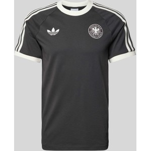 Czarny t-shirt Adidas Originals z krótkim rękawem w sportowym stylu