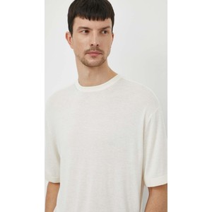 T-shirt Calvin Klein w stylu casual z jedwabiu