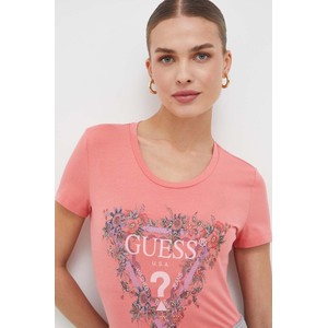 Różowy t-shirt Guess z okrągłym dekoltem z nadrukiem w młodzieżowym stylu