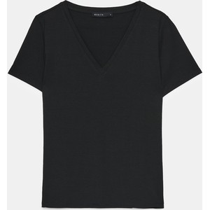 Czarny t-shirt Mohito z dekoltem w kształcie litery v z krótkim rękawem z bawełny