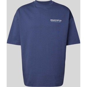 Granatowy t-shirt Multiply Apparel w stylu casual