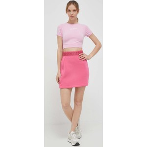 Różowa spódnica Guess w stylu casual