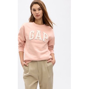 Różowa bluza Gap w młodzieżowym stylu