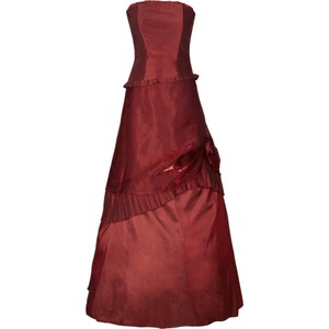 Czerwona sukienka Fokus maxi rozkloszowana bez rękawów