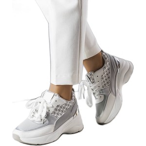 Buty sportowe BM z płaską podeszwą sznurowane