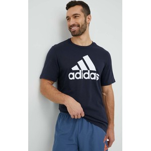 T-shirt Adidas w sportowym stylu z nadrukiem
