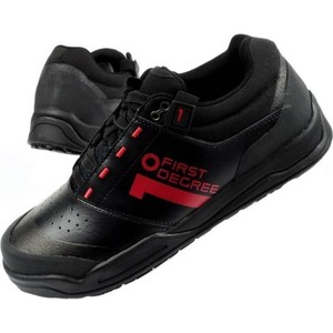 Czarne buty sportowe FIRST w sportowym stylu sznurowane