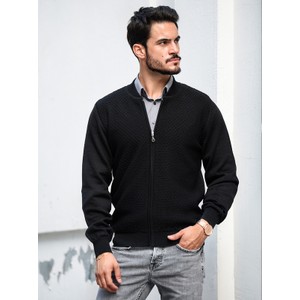 Czarny sweter M. Lasota z wełny w stylu casual