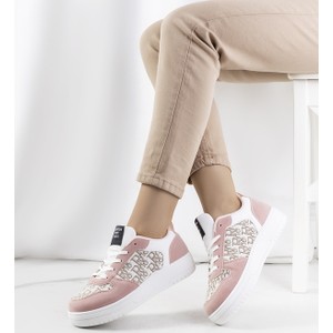 Różowe buty sportowe Gemre sznurowane z płaską podeszwą w sportowym stylu