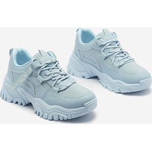 Niebieskie buty sportowe Royalfashion.pl w sportowym stylu