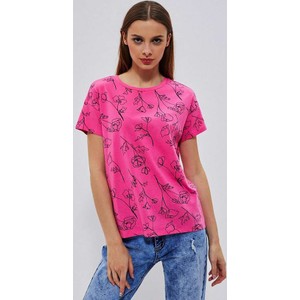 Różowy t-shirt Moodo.pl w stylu casual