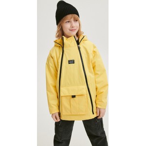 Żółta kurtka dziecięca Reserved z tkaniny dla chłopców