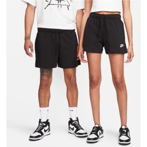 Czarne szorty Nike w sportowym stylu