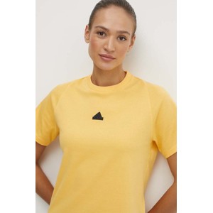 Żółty t-shirt Adidas w sportowym stylu z krótkim rękawem z okrągłym dekoltem
