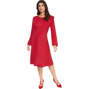 Czerwona sukienka Heine z długim rękawem rozkloszowana z okrągłym dekoltem