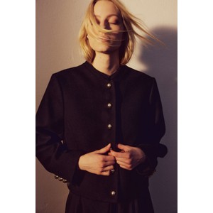Czarna kurtka H & M z tkaniny w stylu casual