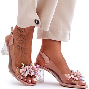 Różowe sandały S.Barski z klamrami