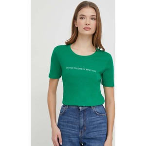 Zielony t-shirt United Colors Of Benetton z bawełny w młodzieżowym stylu