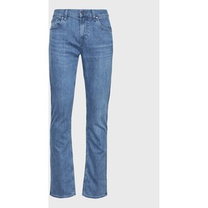 Niebieskie jeansy 7 for all mankind w street stylu