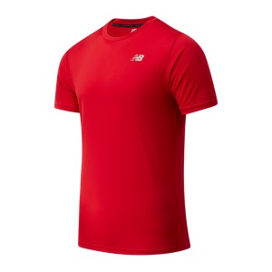 Czerwony t-shirt New Balance z krótkim rękawem w sportowym stylu