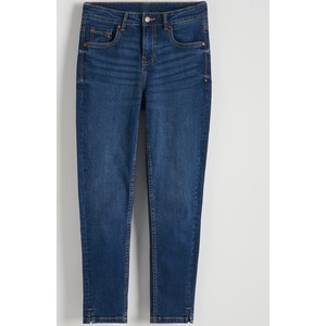 Granatowe jeansy Reserved