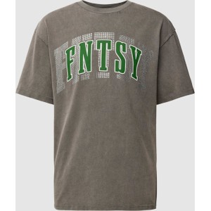 T-shirt Fntsy w młodzieżowym stylu z krótkim rękawem