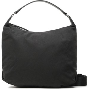 Czarna torebka Calvin Klein średnia na ramię w stylu casual