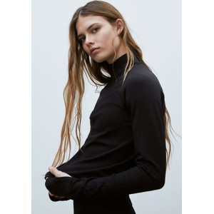 Czarna bluzka H & M w stylu casual z długim rękawem z okrągłym dekoltem