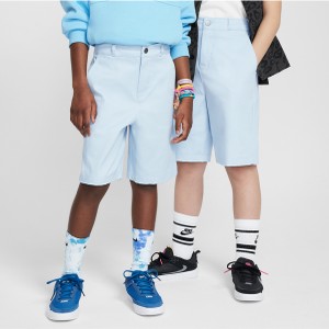 Niebieskie spodenki dziecięce Nike