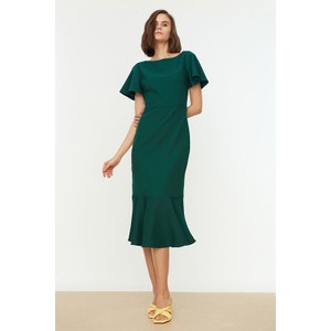Zielona sukienka Trendyol z krótkim rękawem