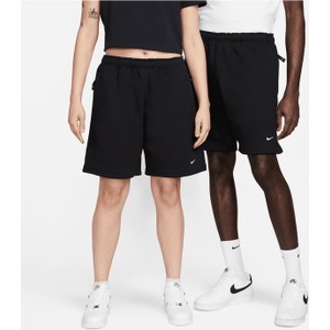 Czarne szorty Nike w stylu klasycznym